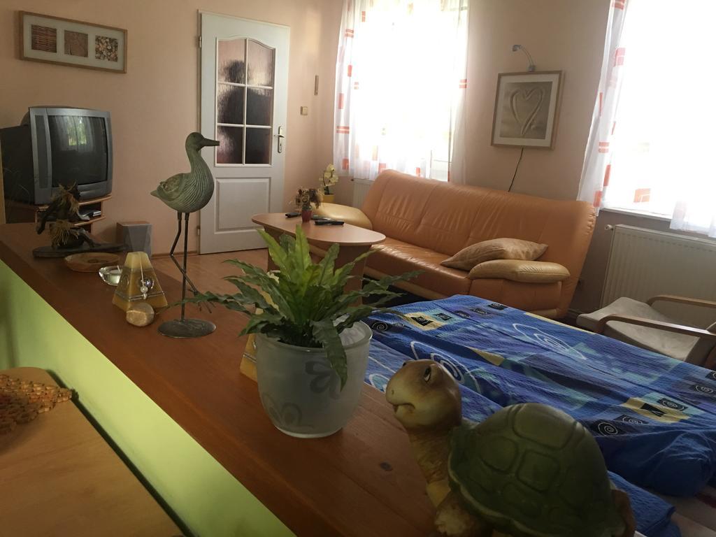 U Evy Jarosove Desná Exterior foto